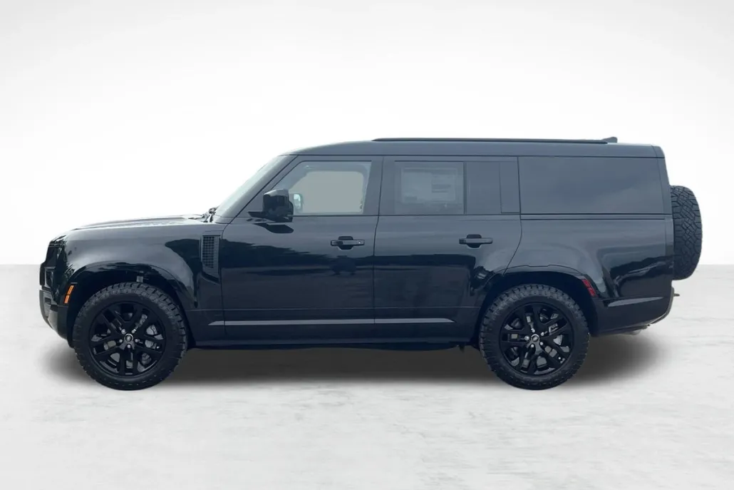 2025 Land Rover Defender 130 Outbound photo 1