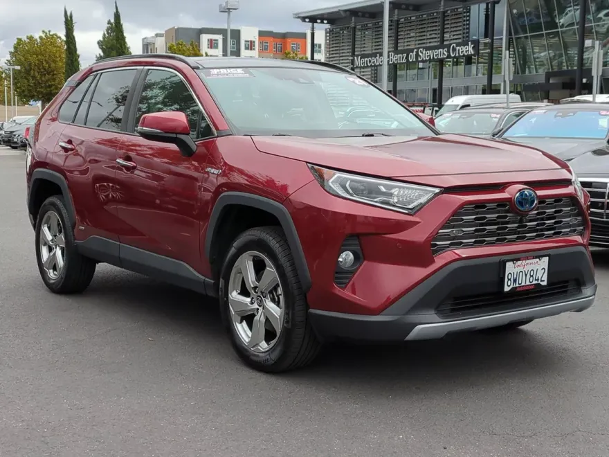 2021 Toyota RAV4 Limited photo 1