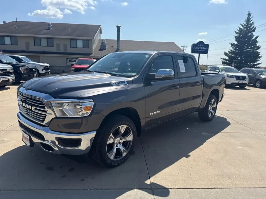 2023 Ram 1500 Laramie photo 1