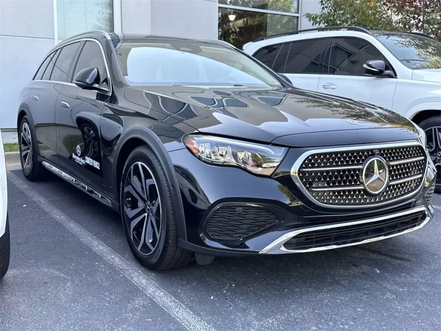 2025 Mercedes Benz E 450 4MATIC All-Terrain Wagon photo 3