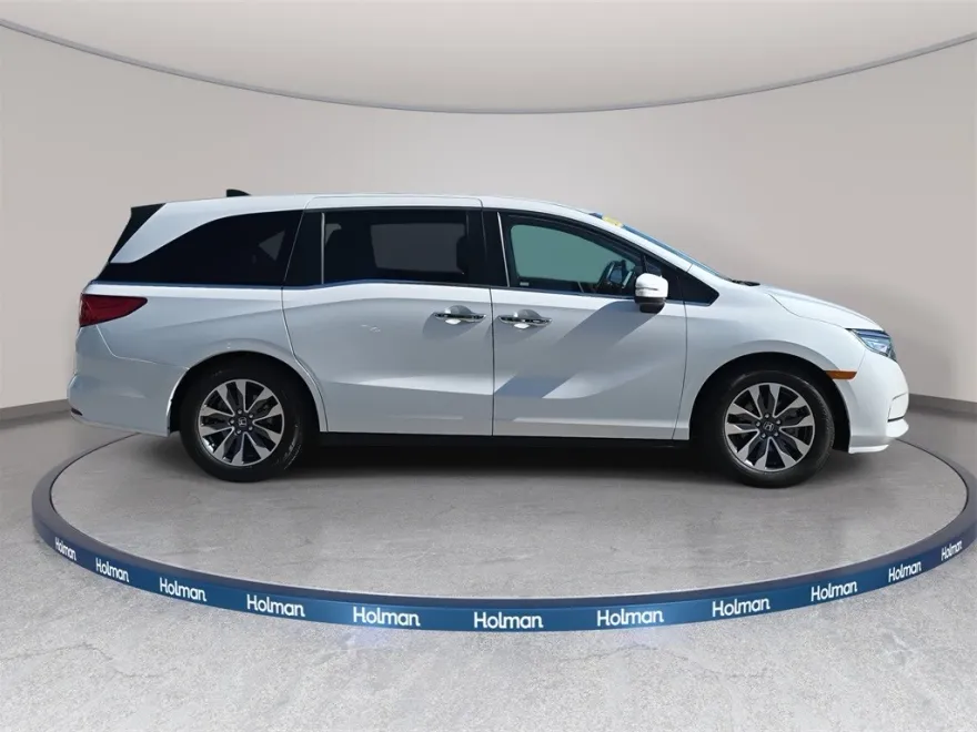 2021 Honda Odyssey EX-L photo 1