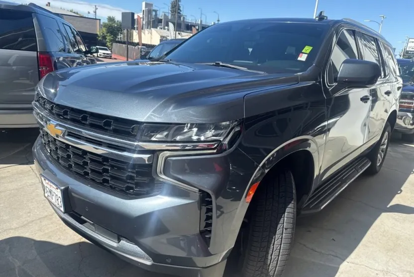 2021 Chevrolet Tahoe LS photo 1