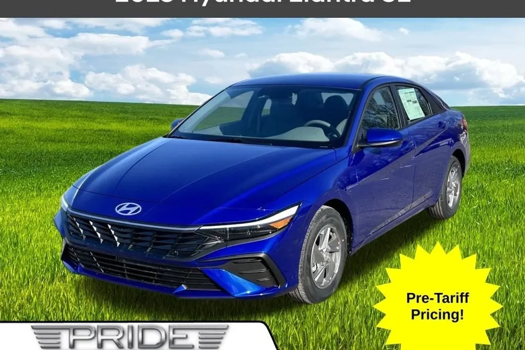 2025 Hyundai Elantra SE photo 1