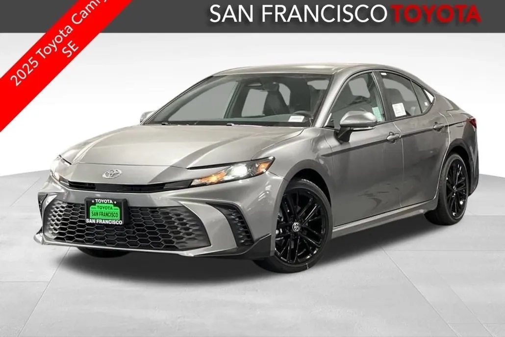 2025 Toyota Camry SE photo 1