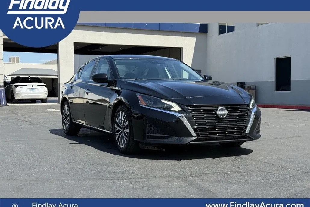 2023 Nissan Altima 2.5 SV photo 1