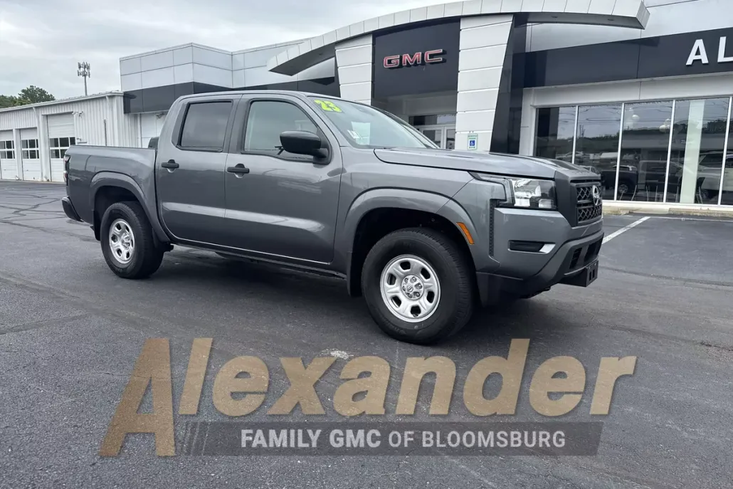 2023 Nissan Frontier Crew Cab S photo 1