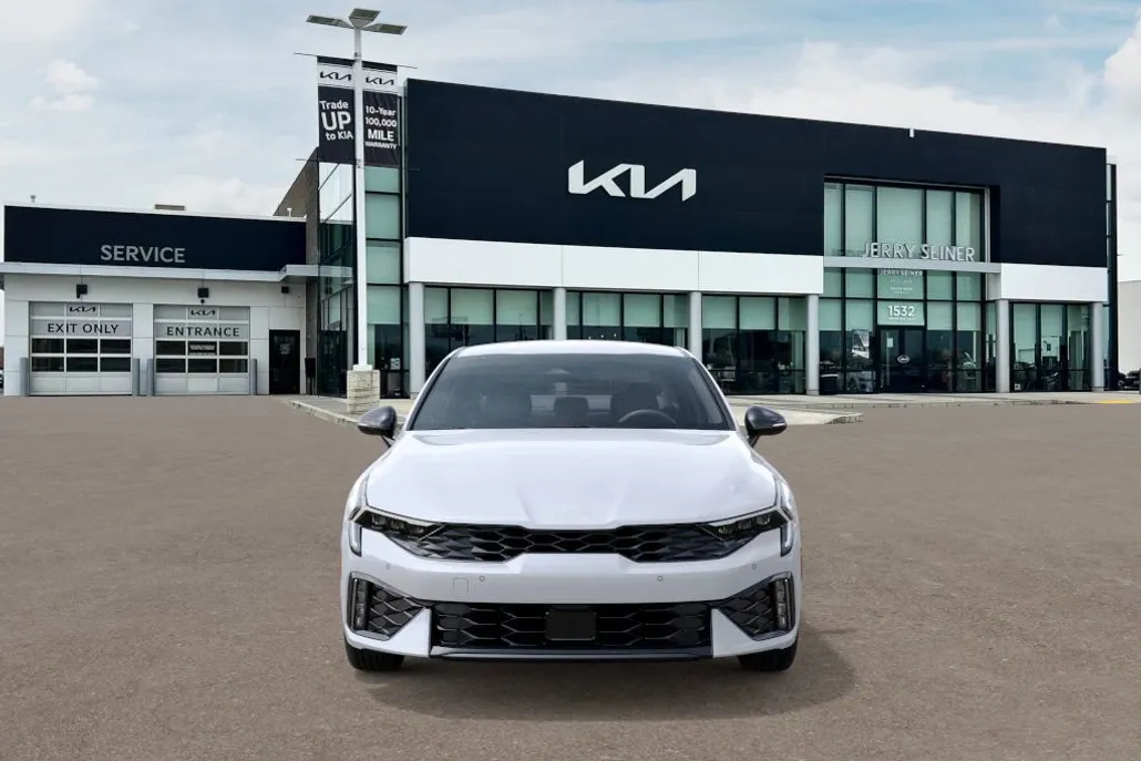 2026 Kia K5 GT-Line photo 1