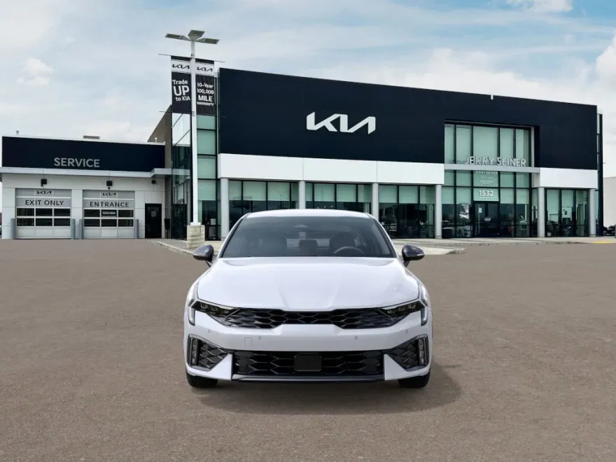 2026 Kia K5 GT-Line photo 1
