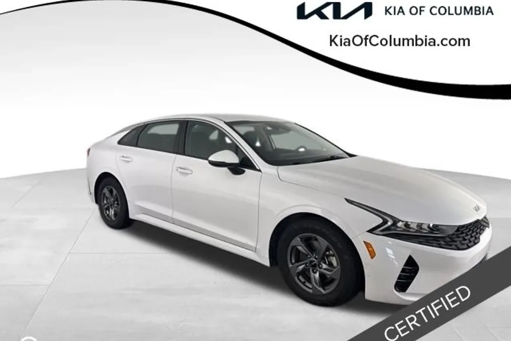 2022 Kia K5 LXS photo 1