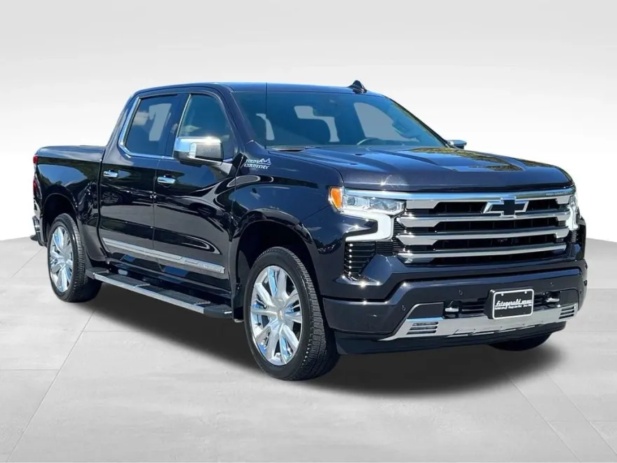 2023 Chevrolet Silverado 1500 High Country photo 1