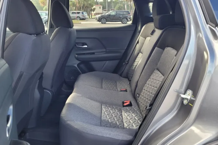 2026 Nissan Kicks SV photo 1