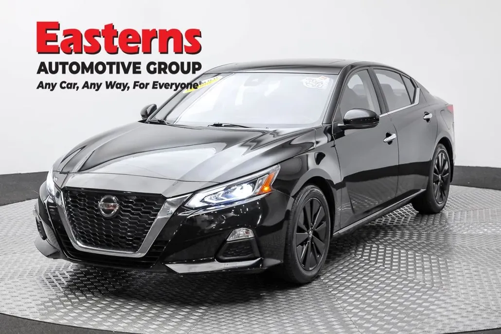 2022 Nissan Altima 2.5 SV photo 1