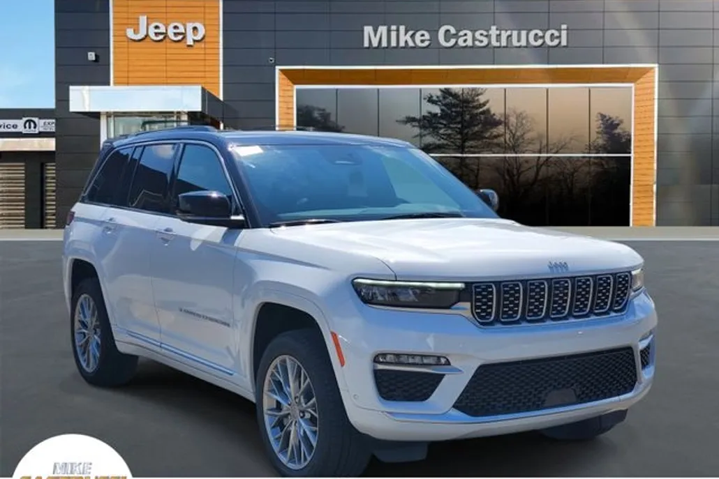 2025 Jeep Grand Cherokee Summit photo 1