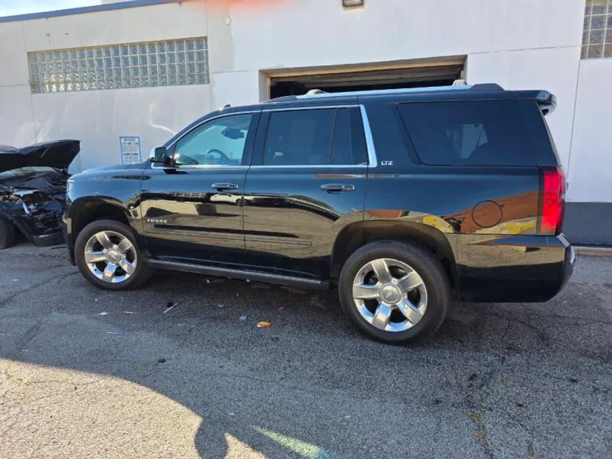 2015 Chevrolet Tahoe LTZ photo 1