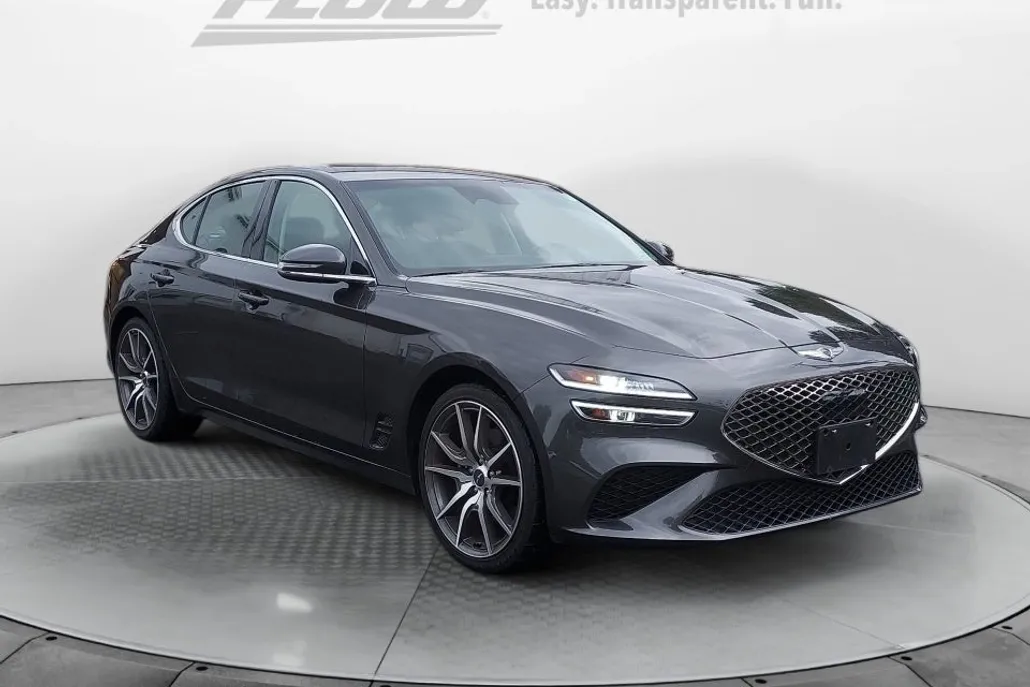 2023 Genesis G70 2.0T photo 1