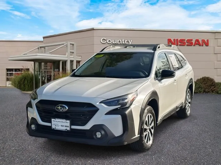 2024 Subaru Outback Premium photo 1