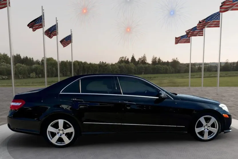 2010 Mercedes Benz E 350 Sedan photo 1