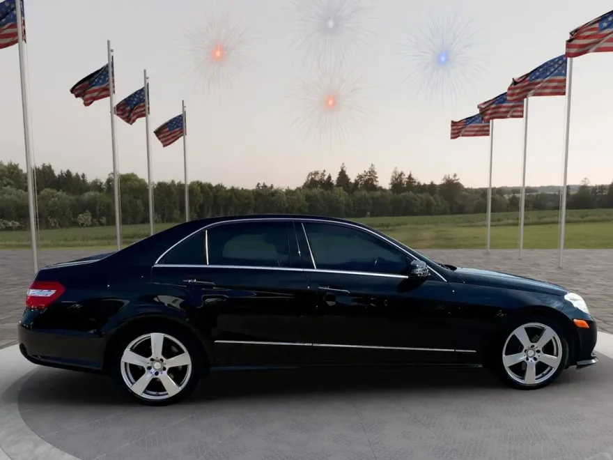 2010 Mercedes Benz E 350 Sedan photo 1