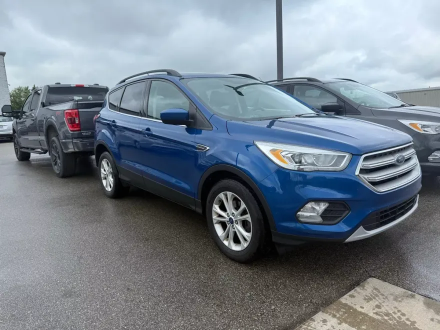 2018 Ford Escape SEL photo 1