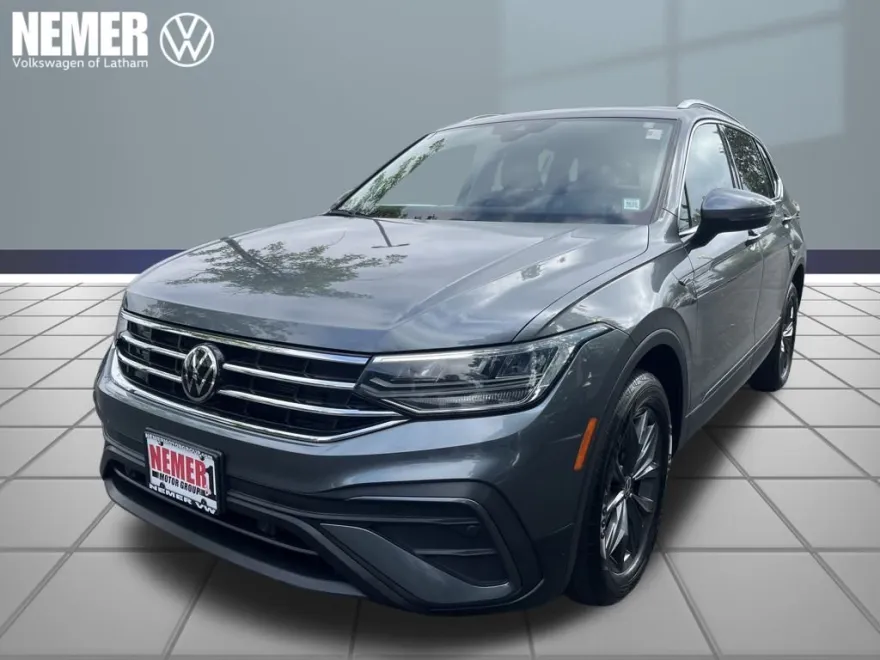 2022 Volkswagen Tiguan SE photo 1