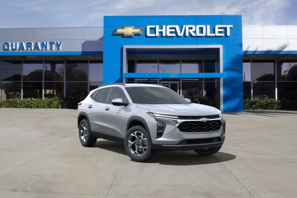 2025 Chevrolet Trax LT photo 1