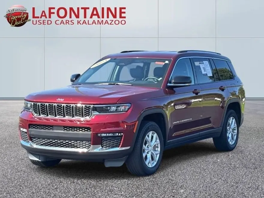 2023 Jeep Grand Cherokee Limited photo 1