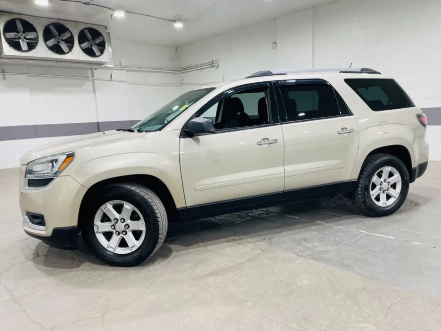 2015 Gmc Acadia SLE photo 1