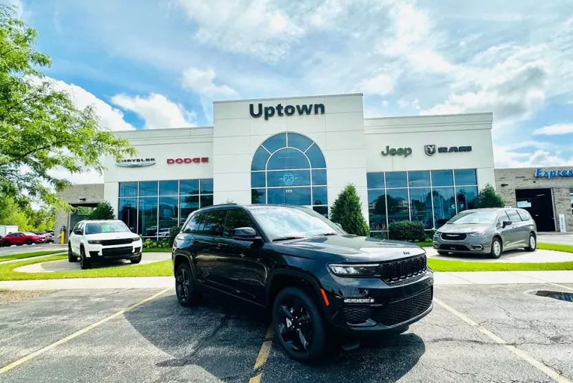 2025 Jeep Grand Cherokee Limited photo 1
