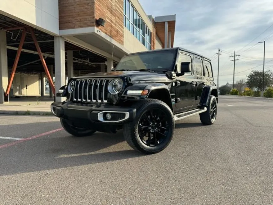2021 Jeep Wrangler Unlimited Sahara 4xe Sport photo 1