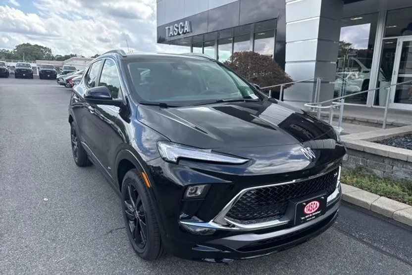 2026 Buick Encore GX Sport Touring photo 1