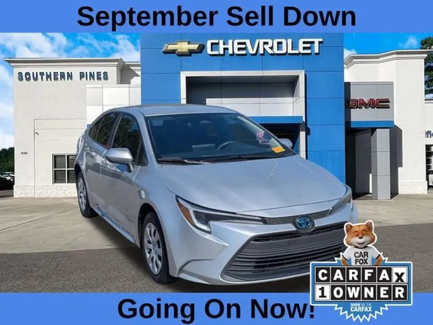 2024 Toyota Corolla Hybrid LE photo 1
