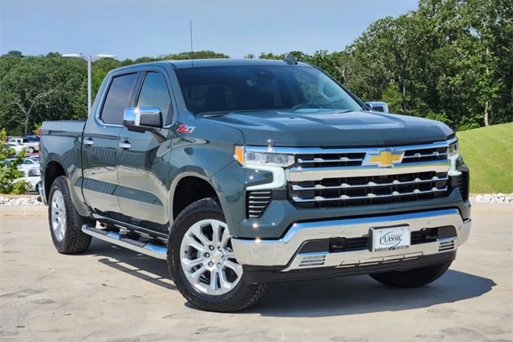 2026 Chevrolet Silverado 1500 LTZ photo 1
