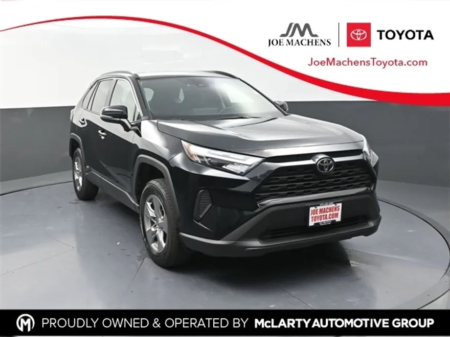 2025 Toyota RAV4 Hybrid XLE photo 1