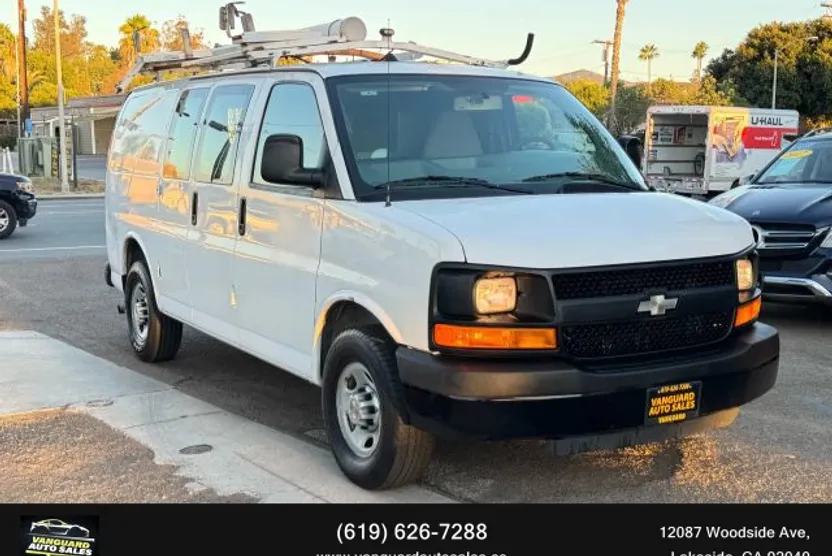 2013 Chevrolet Express 2500 Cargo Van photo 1