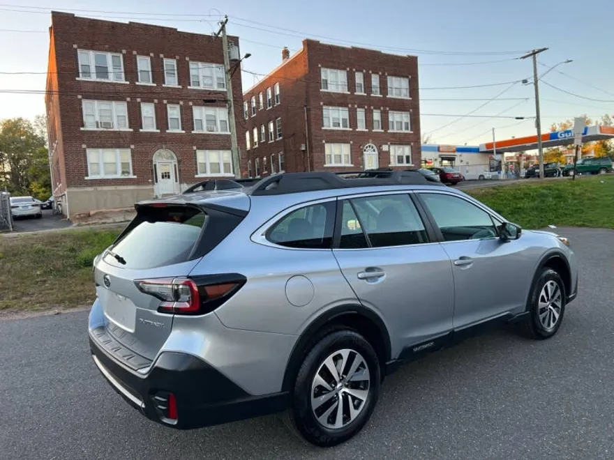 2020 Subaru Outback Base photo 1