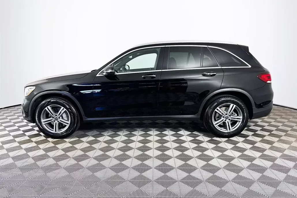 2022 Mercedes Benz GLC 300 photo 1