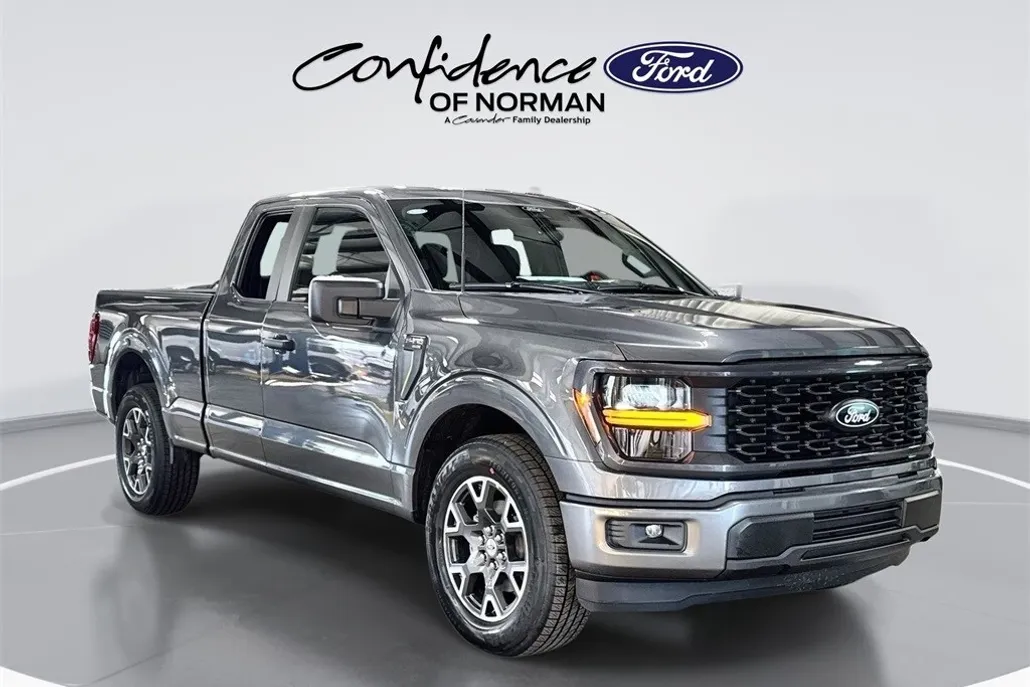 2025 Ford F-150 STX photo 1