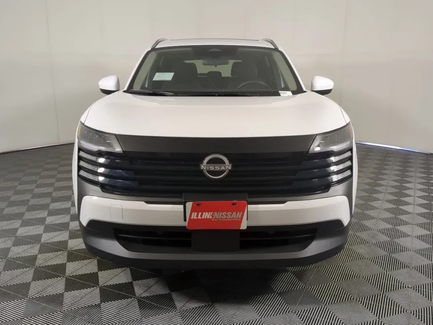 2025 Nissan Kicks SV photo 1