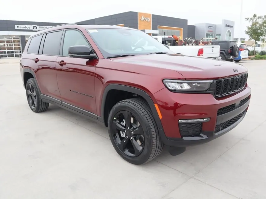 2025 Jeep Grand Cherokee Limited photo 1