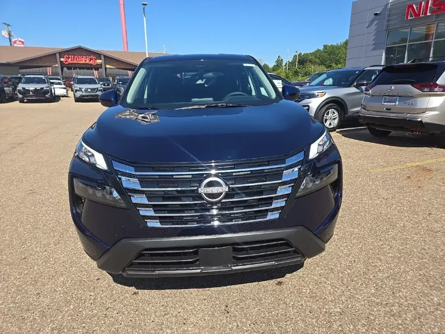 2026 Nissan Rogue SV photo 1