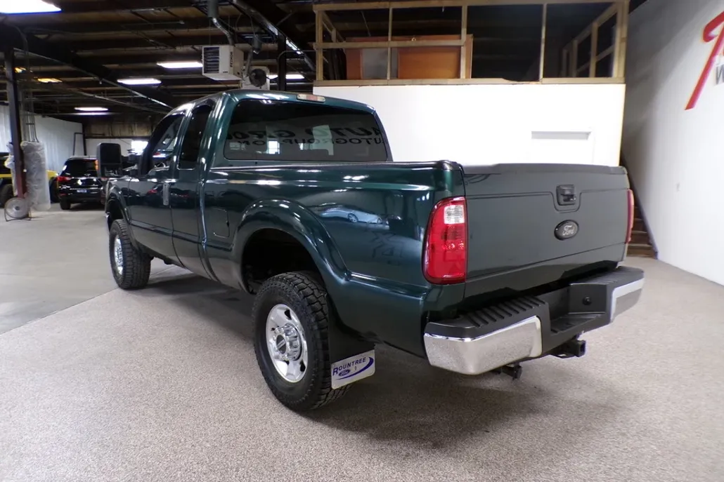 2011 Ford F-350 XLT photo 1