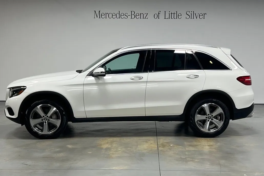 2019 Mercedes Benz GLC 300 4MATIC photo 1