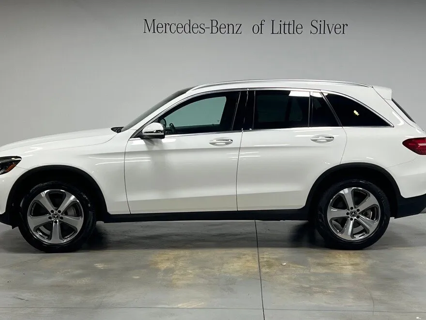 2019 Mercedes Benz GLC 300 4MATIC photo 1