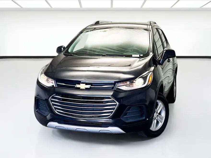 2021 Chevrolet Trax LT photo 1