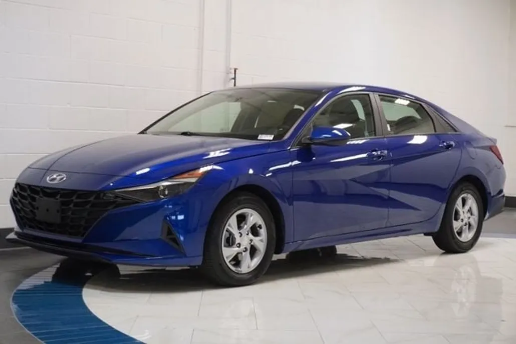 2021 Hyundai Elantra SE photo 1