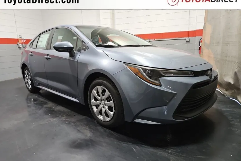 2026 Toyota Corolla LE photo 1