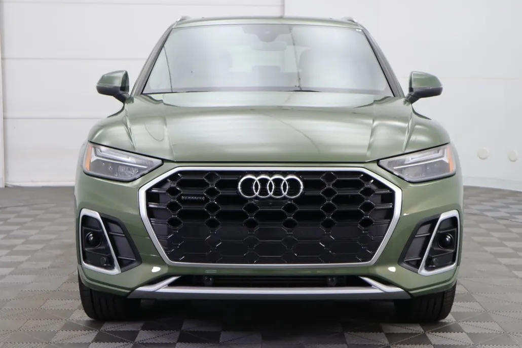 2025 Audi Q5 45 S line Premium Plus photo 1
