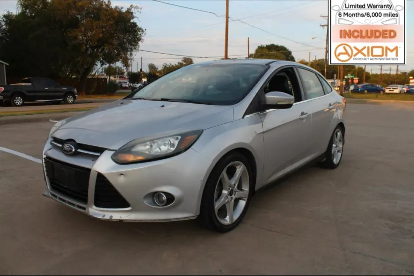 2014 Ford Focus Titanium Sedan photo 1