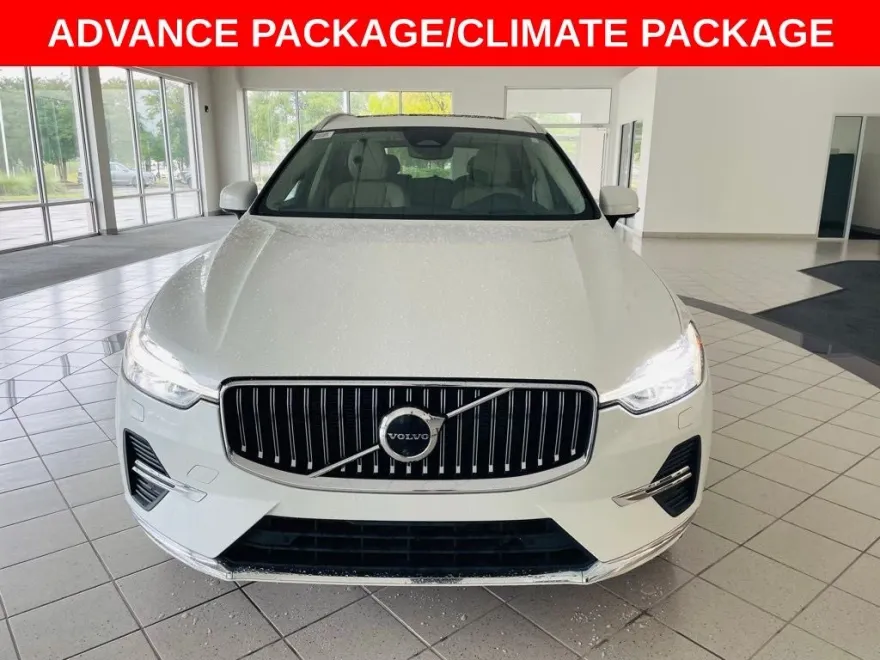 2022 Volvo XC60 Inscription photo 1