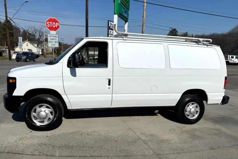 2012 Ford E-250 photo 1